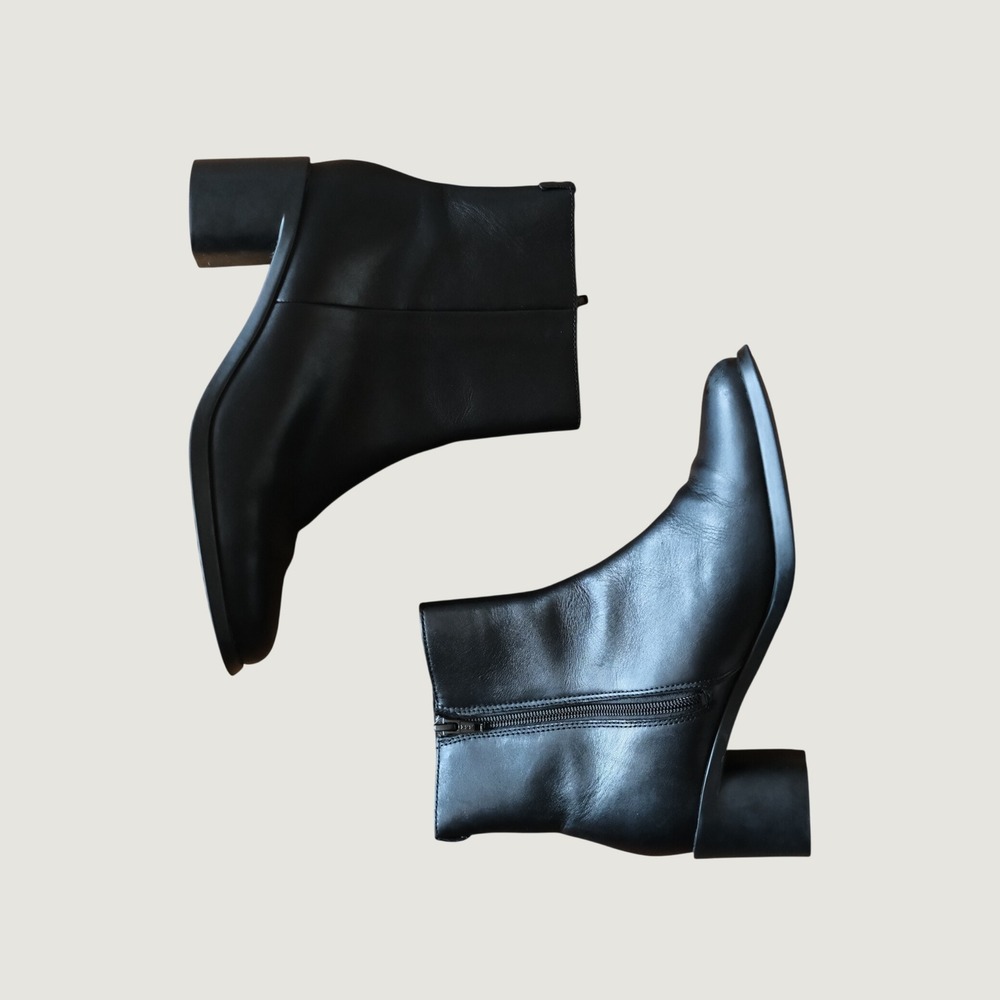 Camper Meda Ankle Boots Black Leather Square Toe Block Heel K400455-016 Size 39